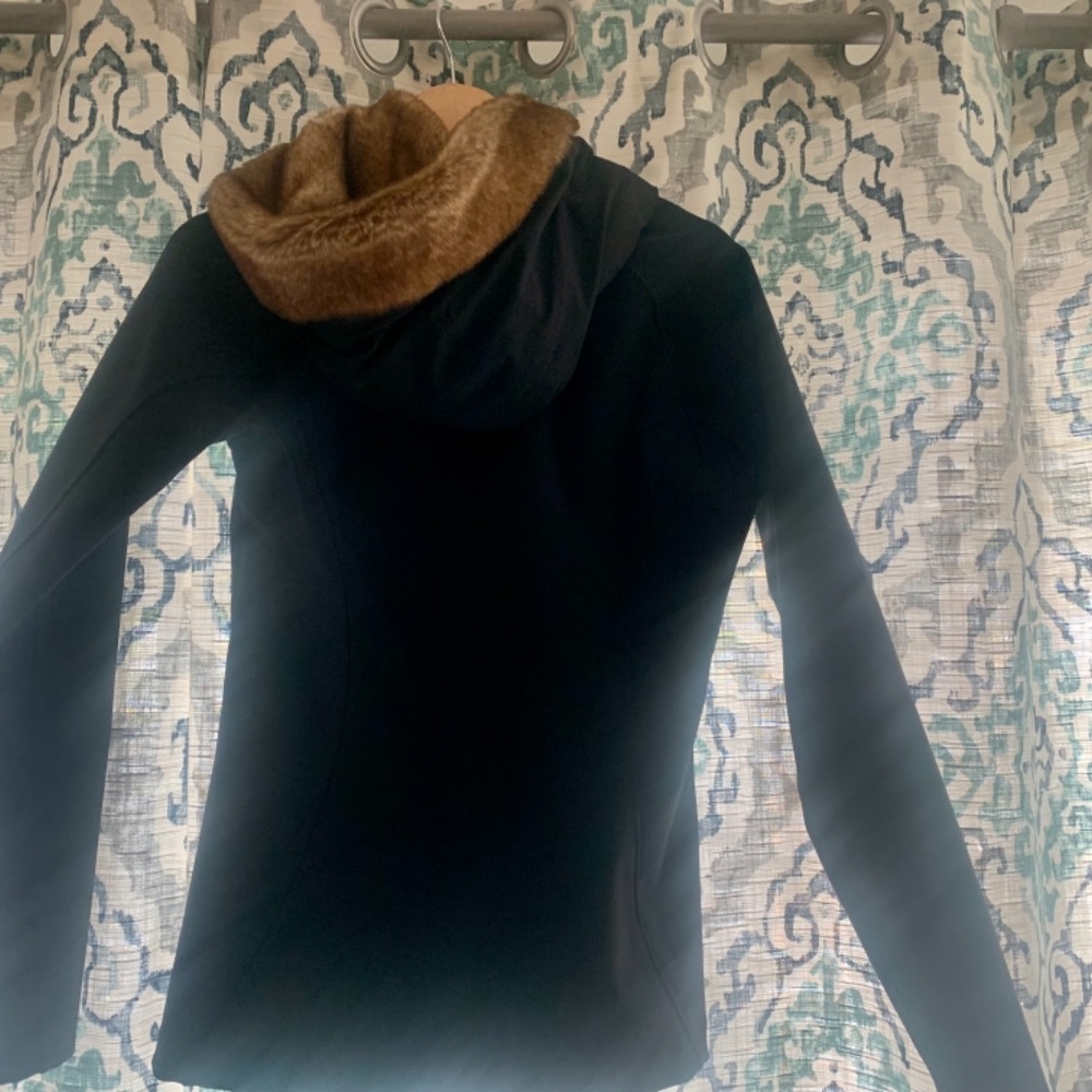 Marmot Furlong Soft Shell Jacket With Faux Fur, W… - image 6